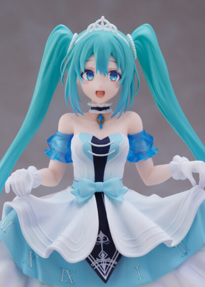 Hatsune Miku Wonderland Figure Cinderella