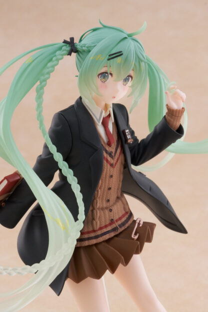 Hatsune Miku Figure Fashion (Preppy Version) - Image 7