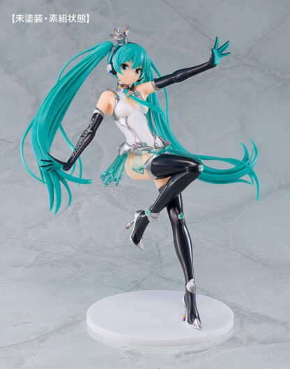 Hatsune Miku GT Project Reincarnation Racing Miku 2013 Version - Image 3