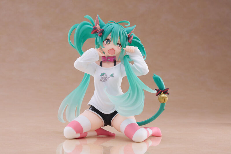 Hatsune Miku Desktop Cute Figure (Cat Ear T Shirt Version) (re-run) - Image 2